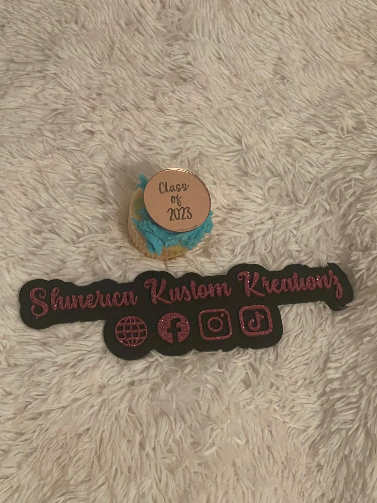 Cupcake Charm